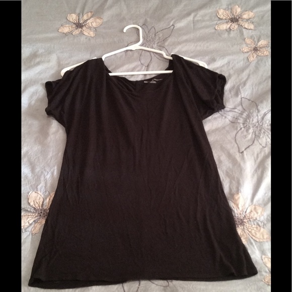 New York & Co Cold Shoulder Tee - Picture 1 of 3